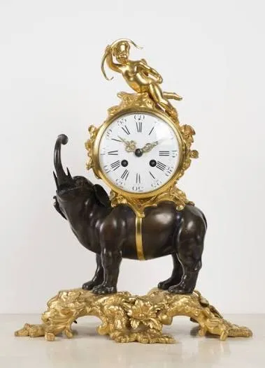 CLOCK 7453